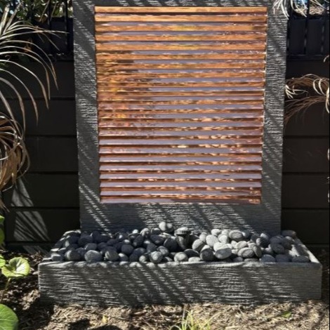 Shiny Louver Design in Small